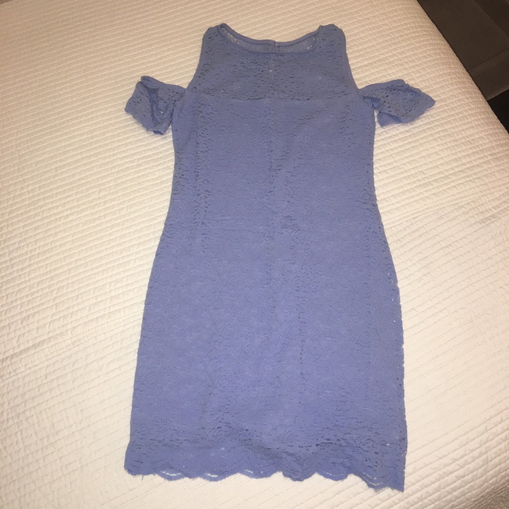 π¦β SOLD βπ¦ Hollister lace dress - Picture 3 of 10